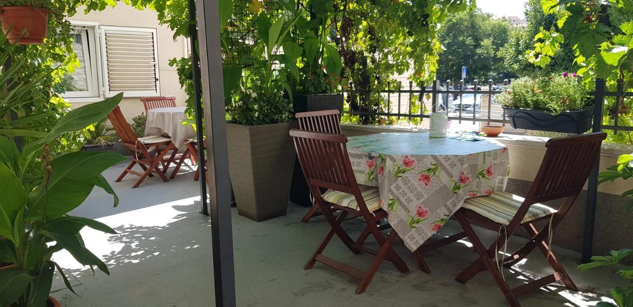 Apartments Dalia House Hvar Town Esterno foto